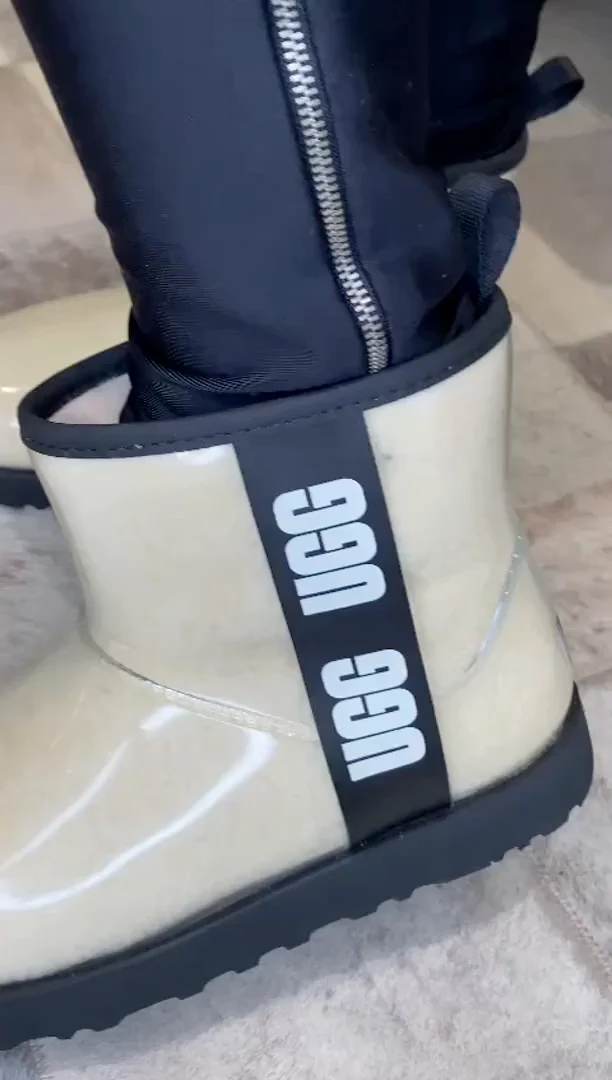 BOTA UGG W CLASSIC CLEAR MINIBOTA 1113190-NBLC - Maria Canela
