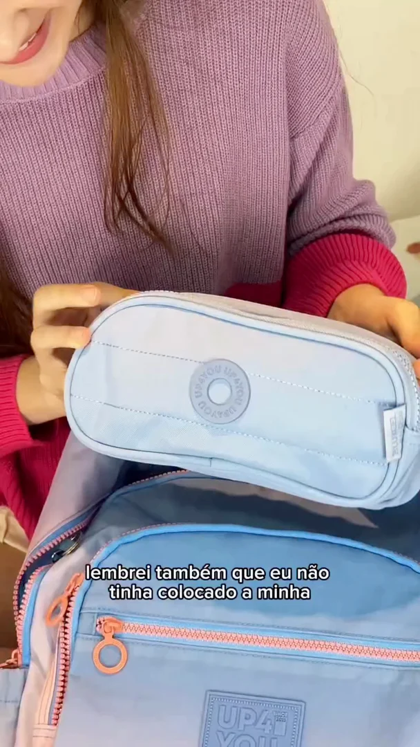 Mochila de Costas Crinkle Bicolor com Chaveiro Luara