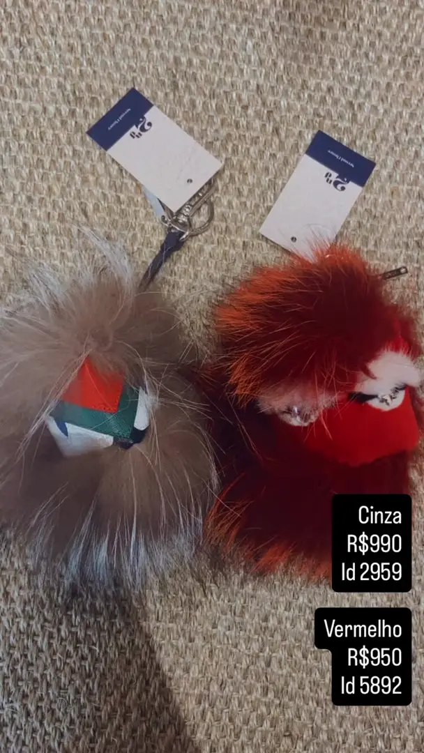 Chaveiro Fendi Monster Furry Cracker Charm - 2nd Chance